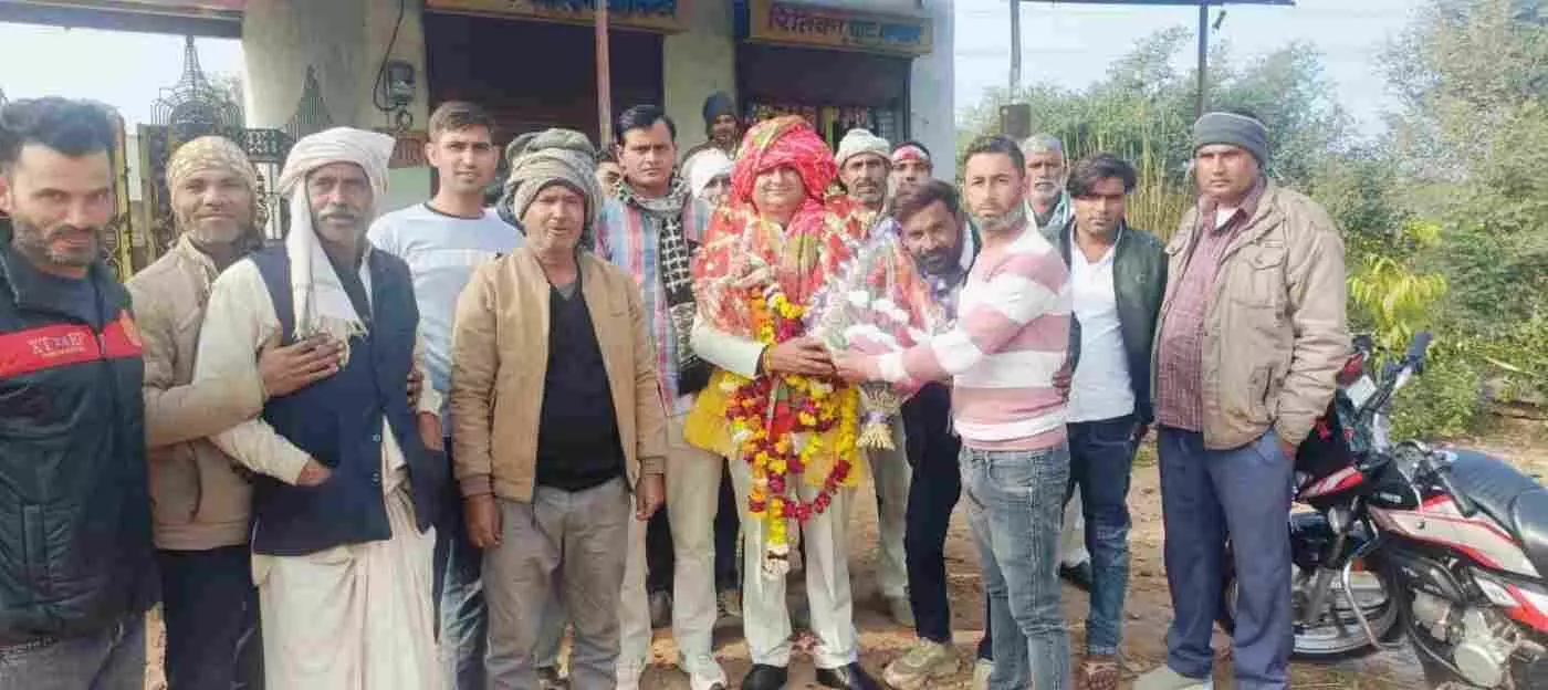 बयाना: सेवा और संकल्प के साथ मनाया किसान नेता सुरेंद्र सिंह कंसाना का जन्मदिन, सादगी और संस्कारों की पेश की मिसाल बयाना: सेवा और संकल्प के साथ मनाया किसान नेता सुरेंद्र सिंह कंसाना का जन्मदिन, सादगी और संस्कारों की पेश की मिसाल