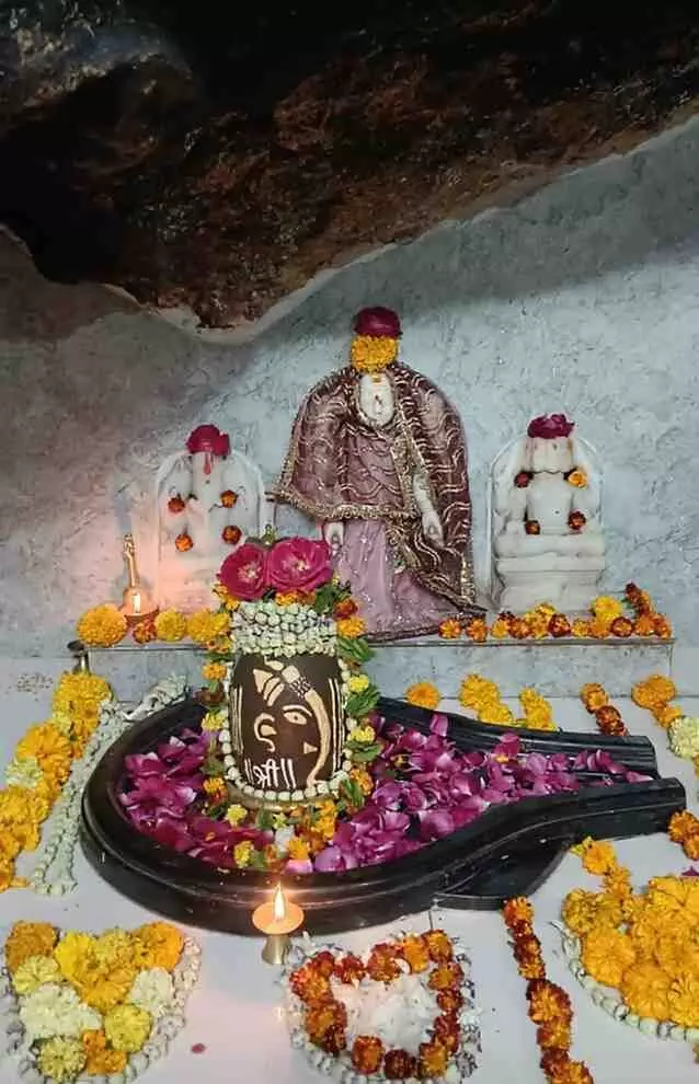 छोटी सादड़ी: श्री गंगेश्वर महादेव मंदिर में श्रीराम कथा का शंखनाद, 51 गांवों की प्रभातफेरी बिखेरेगी भक्ति के रंग छोटी सादड़ी: श्री गंगेश्वर महादेव मंदिर में श्रीराम कथा का शंखनाद, 51 गांवों की प्रभातफेरी बिखेरेगी भक्ति के रंग