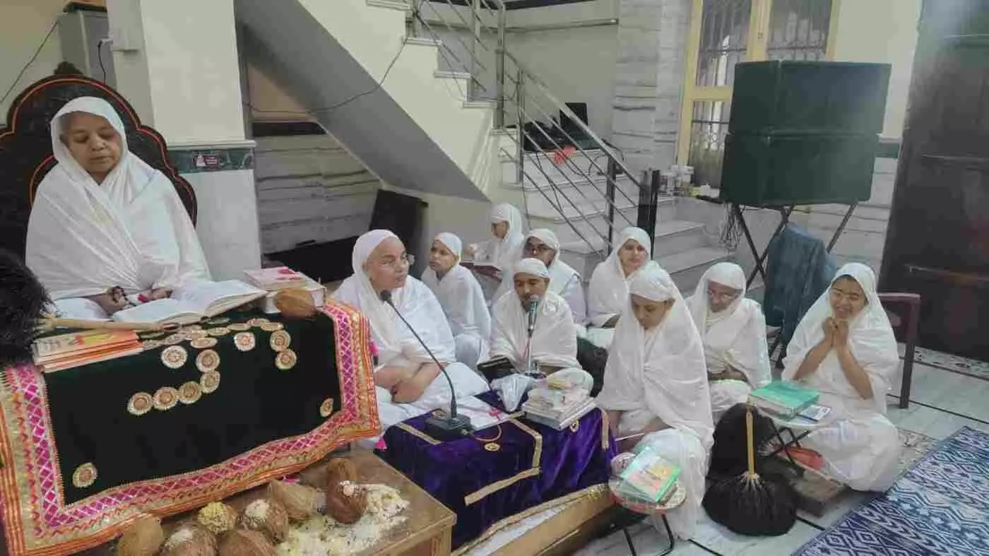 कोटा: सम्यग्दर्शन ही मोक्ष महल की प्रथम सीढ़ी, आर्यिका विभाश्री माताजी ने दिया नववर्ष पर आध्यात्मिक संदेश