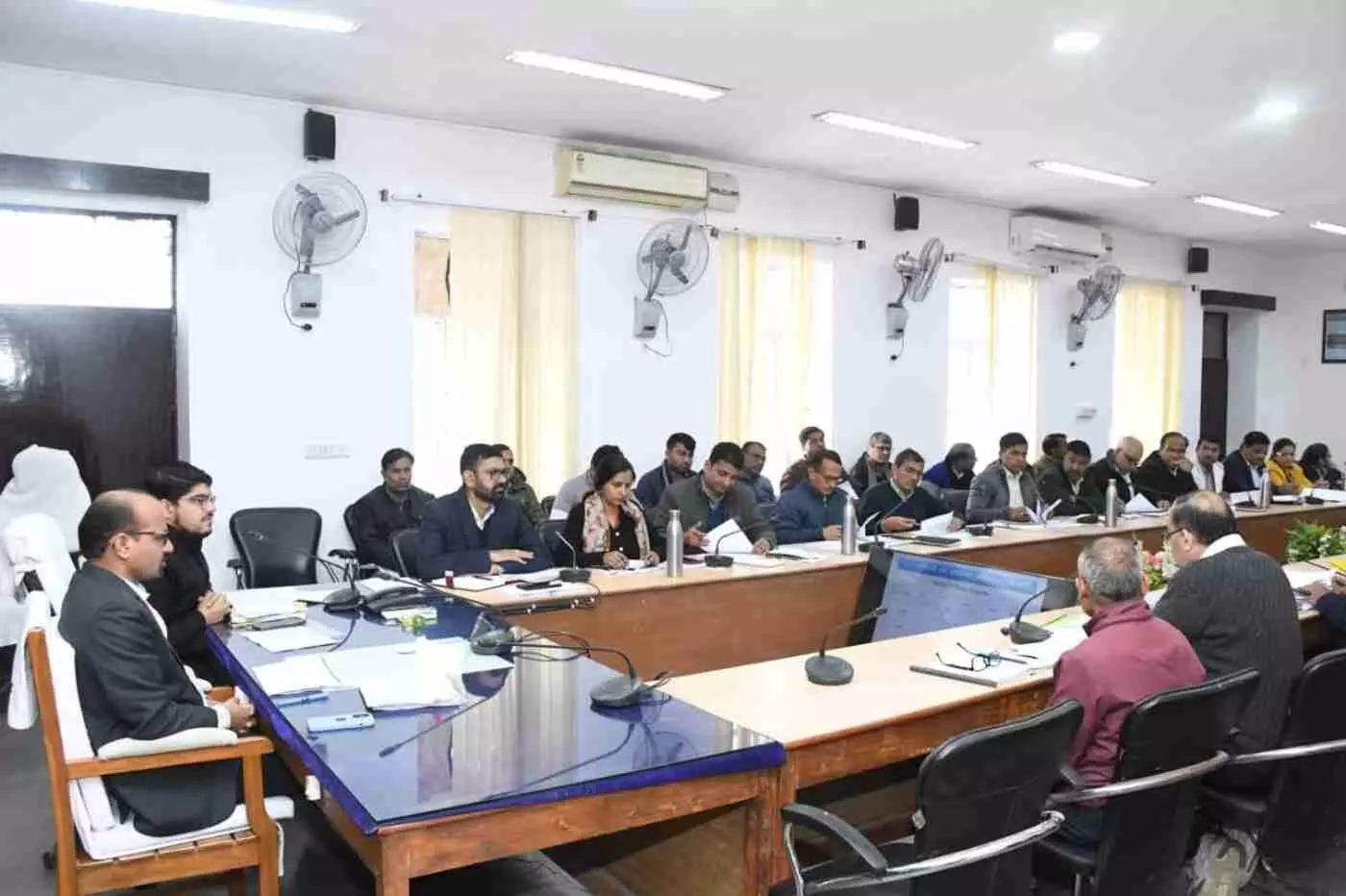 सवाई माधोपुर: मुख्यमंत्री जल स्वावलम्बन अभियान 2.0 को मिलेगी रफ्तार, जिला कलक्टर ने दिए विकास कार्यों को समय पर पूर्ण करने के कड़े निर्देश