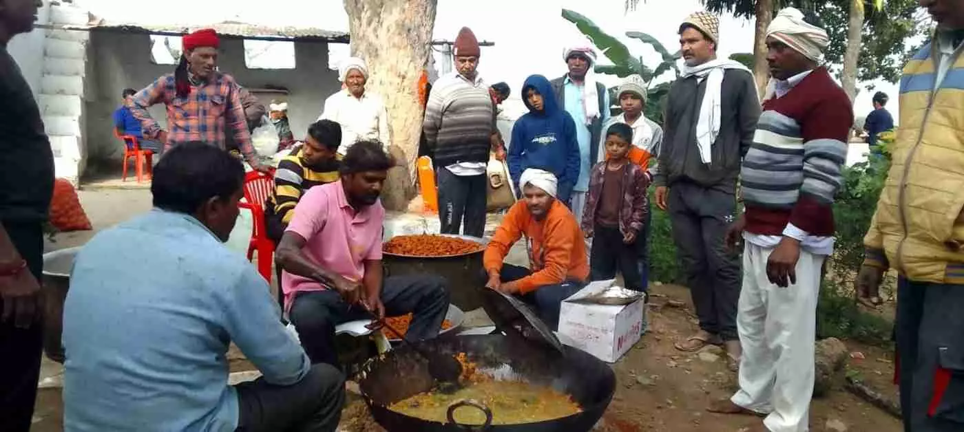 भुसावर: आस्था और श्रद्धा के संगम के साथ संपन्न हुआ भव्य पोषबड़ा महोत्सव भुसावर: आस्था और श्रद्धा के संगम के साथ संपन्न हुआ भव्य पोषबड़ा महोत्सव