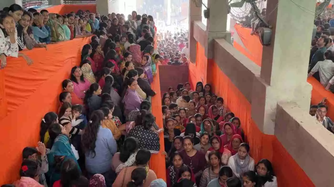 नाथद्वारा में उमड़ा आस्था का सैलाब: नव वर्ष पर तीन लाख भक्तों ने किए श्रीनाथजी के सुगम दर्शन