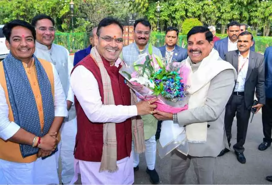 जयपुर: राजस्थान और मध्य प्रदेश के रिश्तों में बढ़ी मिठास, मुख्यमंत्री आवास पर डॉ. मोहन यादव और भजनलाल शर्मा की खास मुलाकात