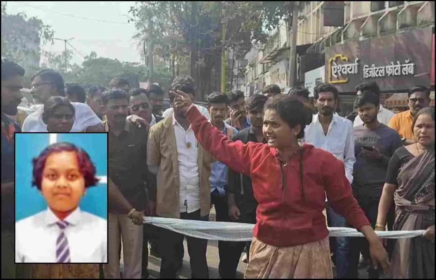 लातूर: जवाहर नवोदय विद्यालय में छात्रा की संदिग्ध मौत से आक्रोश, गांधी चौक पर परिजनों का रास्ता रोको प्रदर्शन