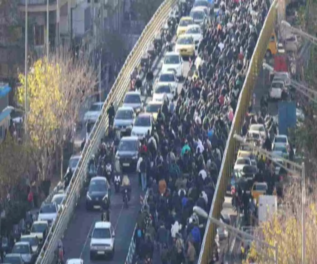 Iran wreaks havoc! 35 dead, thousands arrested in violent protests - a sign of revolution? Iran wreaks havoc! 35 dead, thousands arrested in violent protests - a sign of revolution?