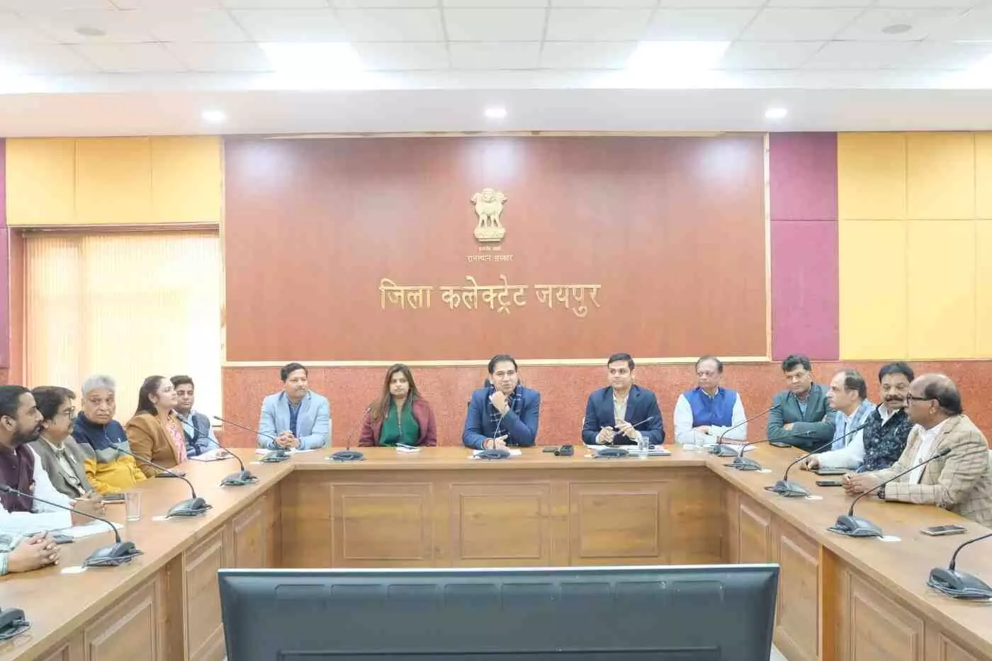 जयपुर में वीरता का एक अनूठा उत्सव आयोजित किया जाएगा: जनभागीदारी से ऐतिहासिक सेना दिवस परेड-2026 को लेकर स्पष्टीकरण जयपुर में वीरता का एक अनूठा उत्सव आयोजित किया जाएगा: जनभागीदारी से ऐतिहासिक सेना दिवस परेड-2026 को लेकर स्पष्टीकरण