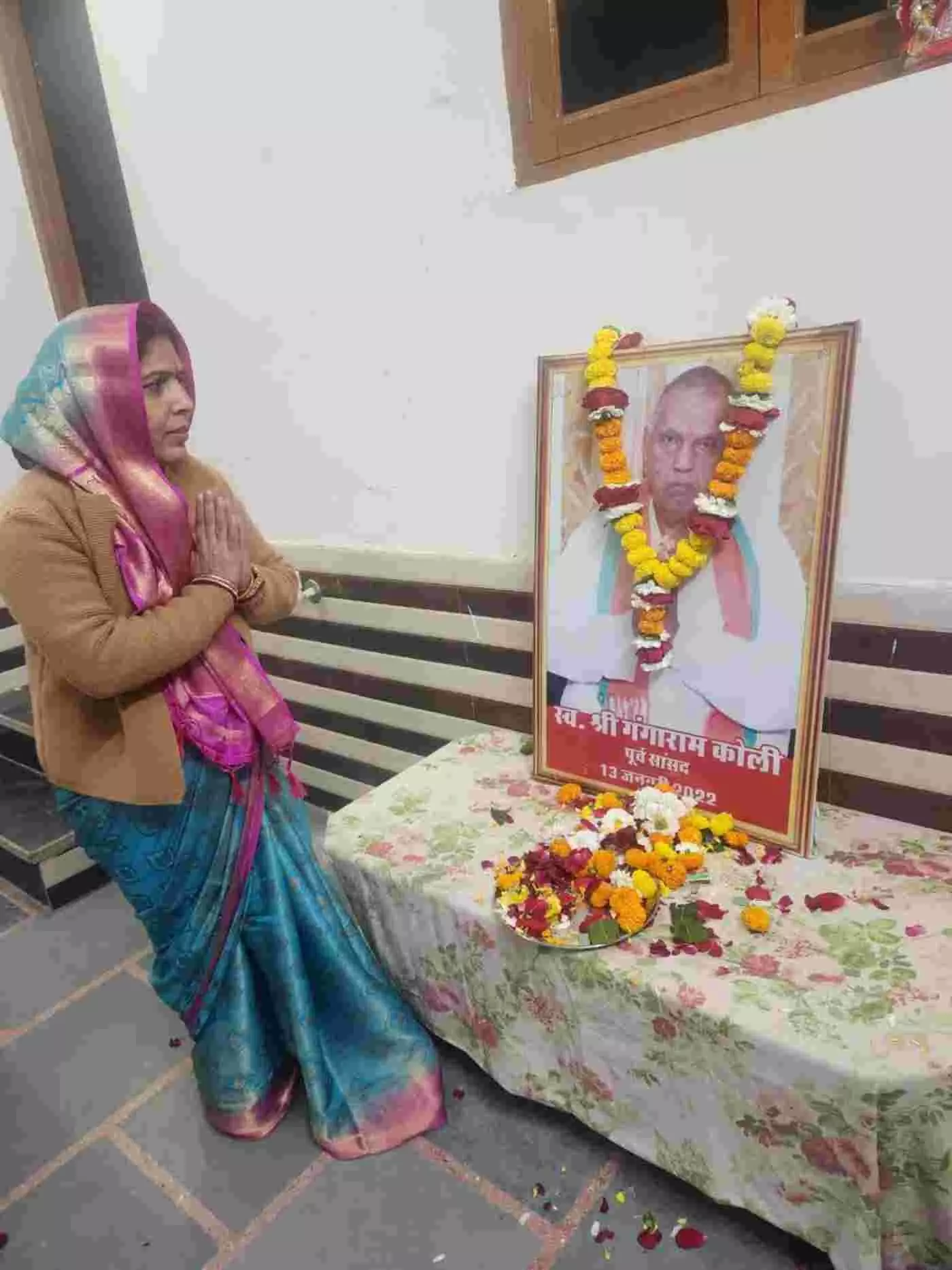 बयाना: पूर्व सांसद गंगा राम कोली की 89वीं जयंती पर उमड़ा जनसैलाब, रंजीता कोली ने सेवा कार्यों से दी श्रद्धांजलि बयाना: पूर्व सांसद गंगा राम कोली की 89वीं जयंती पर उमड़ा जनसैलाब, रंजीता कोली ने सेवा कार्यों से दी श्रद्धांजलि