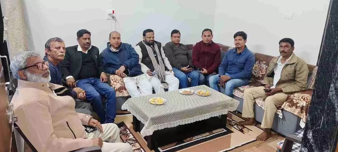झालरापाटन की गलियों में गूंजा भाजपा का शंखनाद: ‘चाय पर चर्चा’ के जरिए बूथ स्तर पर कार्यकर्ताओं में भरा जोश झालरापाटन की गलियों में गूंजा भाजपा का शंखनाद: ‘चाय पर चर्चा’ के जरिए बूथ स्तर पर कार्यकर्ताओं में भरा जोश