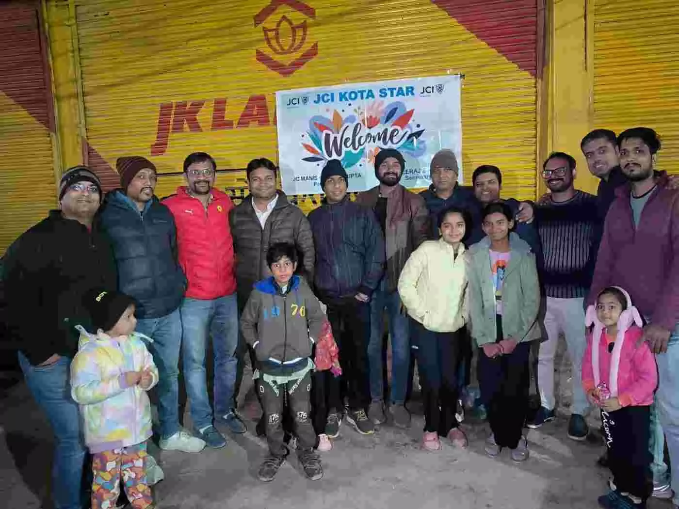 कोटा में जेसीआई कोटा स्टार की मानवीय पहल: शीतलहर के बीच 100 मासूमों को मिली स्वेटर की गर्माहट