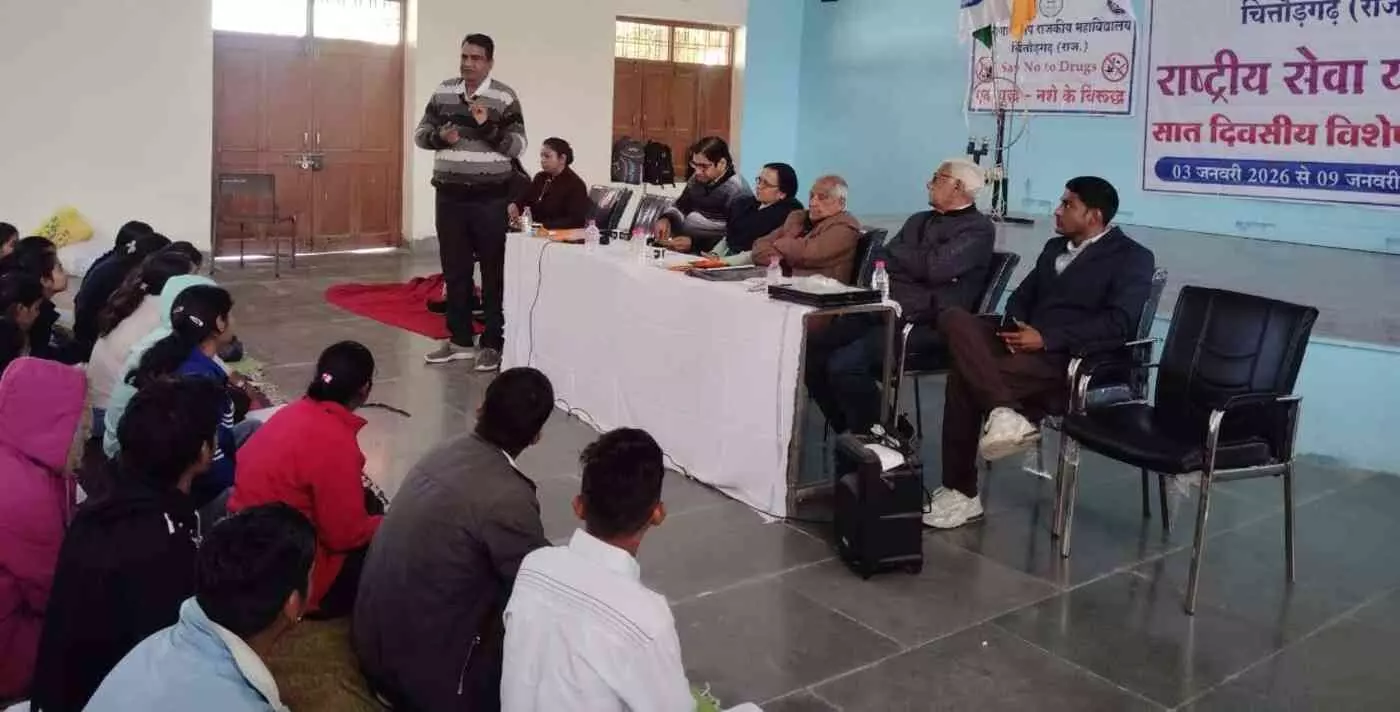 चित्तौड़गढ़: नशे के विरुद्ध युवाओं की हुंकार, शपथ लेकर थामी नई किरण की मशाल चित्तौड़गढ़: नशे के विरुद्ध युवाओं की हुंकार, शपथ लेकर थामी नई किरण की मशाल