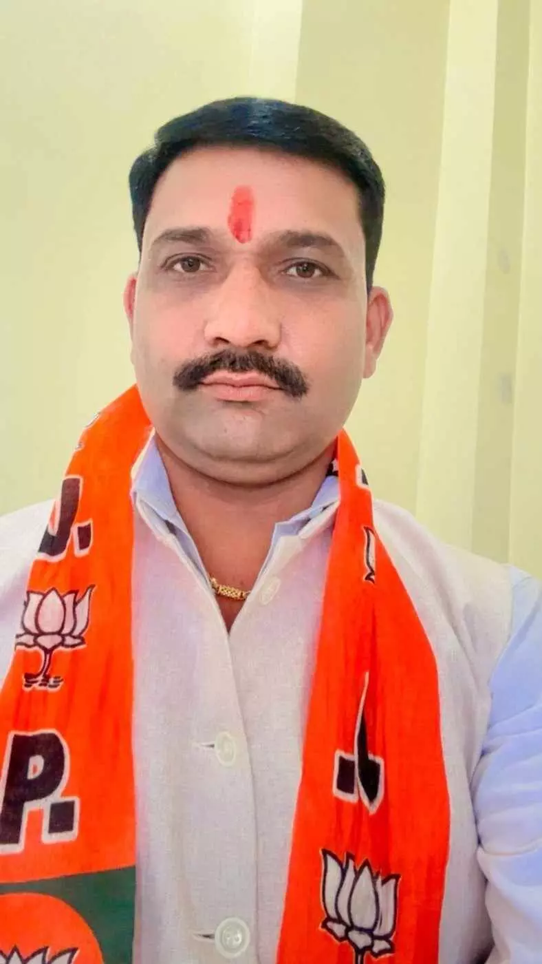 उदयपुर के सुरेश डांगी बने क्षत्रिय डांगी युवा महासंघ के प्रदेश उपाध्यक्ष, समाज में हर्ष की लहर उदयपुर के सुरेश डांगी बने क्षत्रिय डांगी युवा महासंघ के प्रदेश उपाध्यक्ष, समाज में हर्ष की लहर