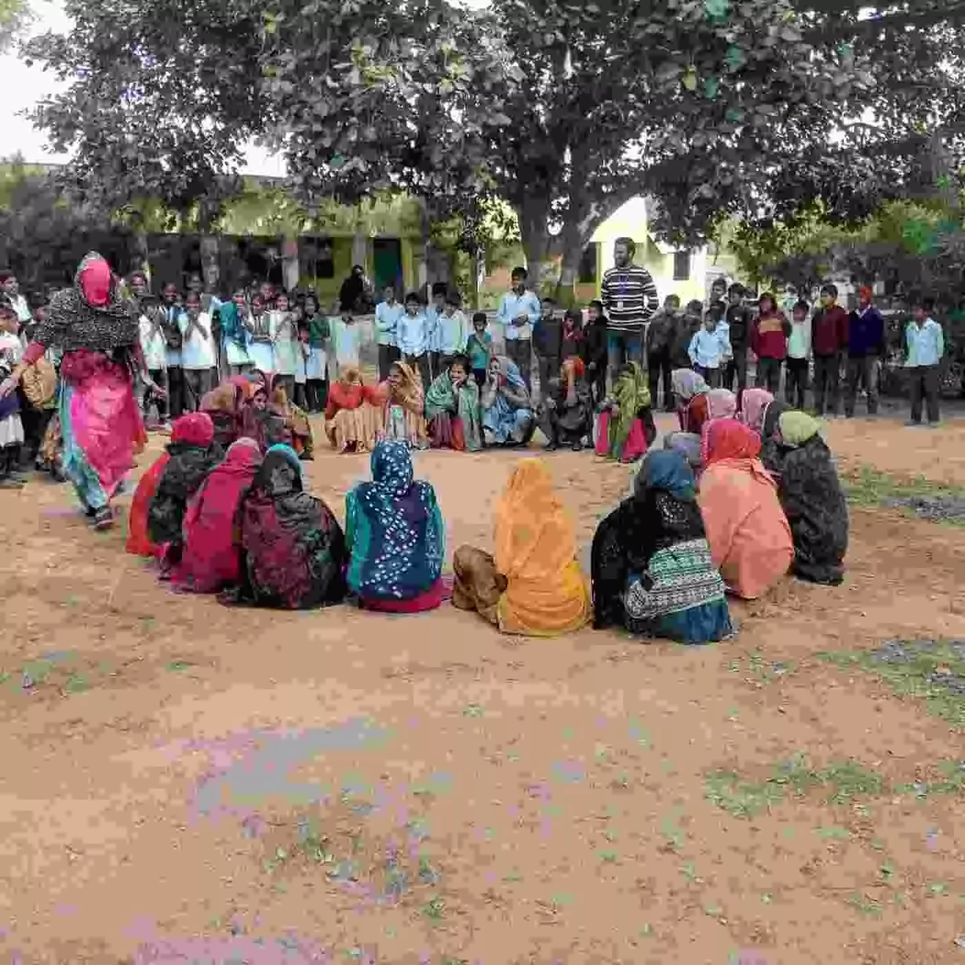 सलूंबर: राजकीय विद्यालय अगड़ में उमड़ा मातृशक्ति का सैलाब, बच्चों के उज्जवल भविष्य के लिए माताओं ने लिया संकल्प