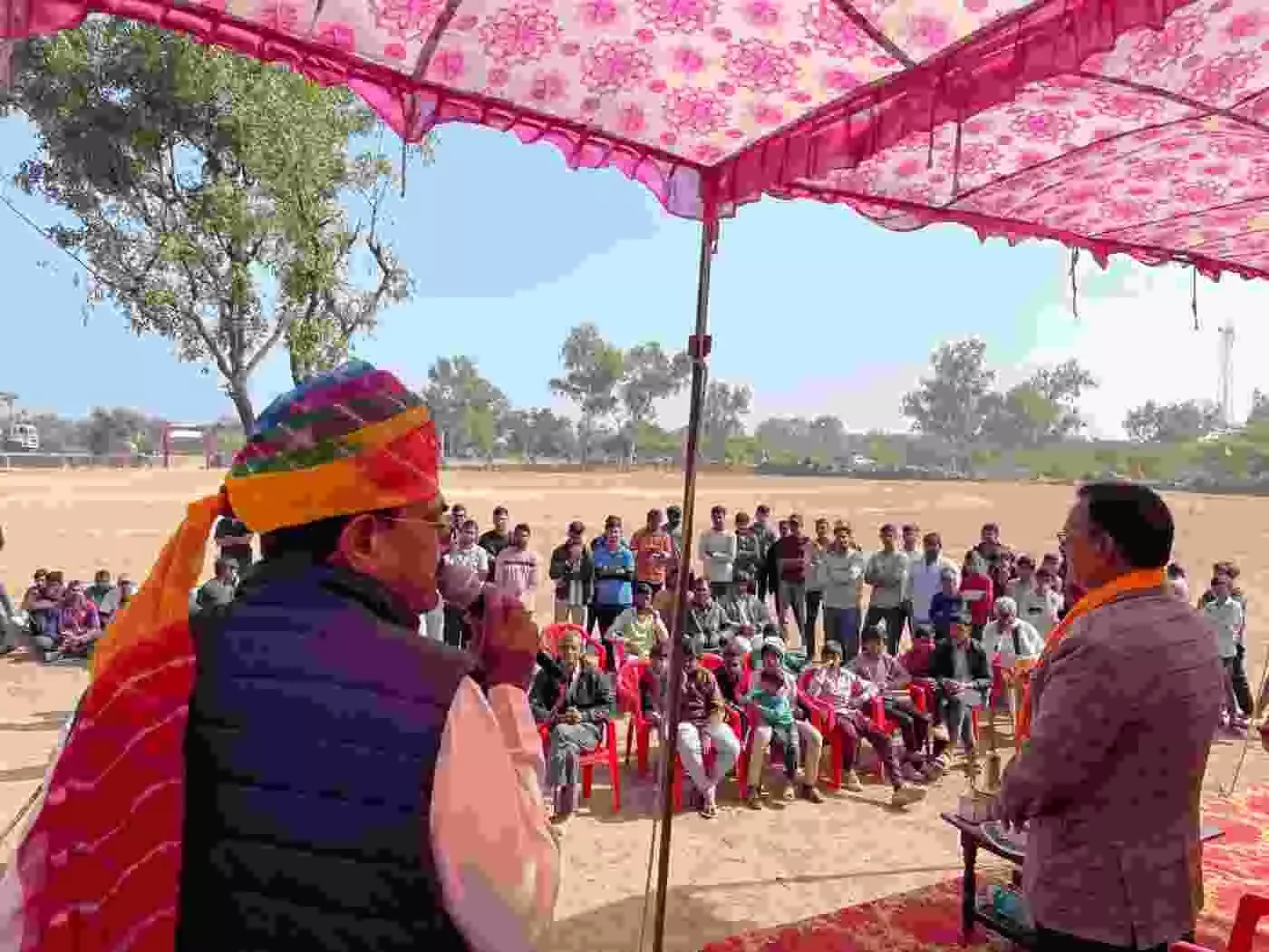 निंबाहेड़ा में धाकड़ समाज की टी-20 क्रिकेट प्रतियोगिता का भव्य आगाज़: पूर्व मंत्री उदयलाल आंजना ने बढ़ाया खिलाड़ियों का उत्साह निंबाहेड़ा में धाकड़ समाज की टी-20 क्रिकेट प्रतियोगिता का भव्य आगाज़: पूर्व मंत्री उदयलाल आंजना ने बढ़ाया खिलाड़ियों का उत्साह