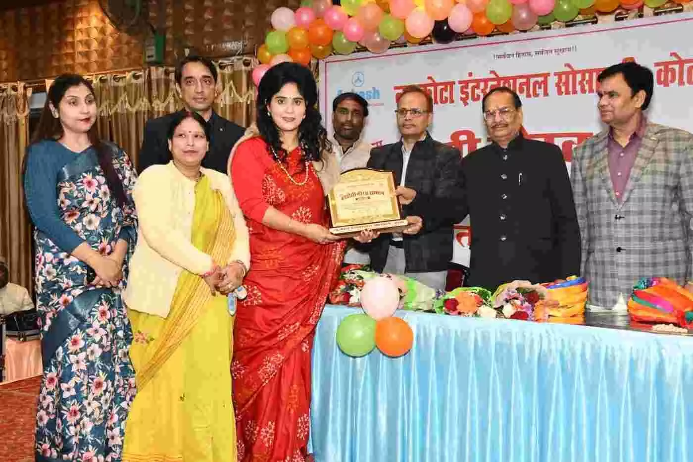 कोटा: हाडोती गौरव सम्मान ने प्रतिभाओं को दिया आकाश, 125 विभूतियों के सम्मान से गौरवान्वित हुआ संभाग कोटा: हाडोती गौरव सम्मान ने प्रतिभाओं को दिया आकाश, 125 विभूतियों के सम्मान से गौरवान्वित हुआ संभाग