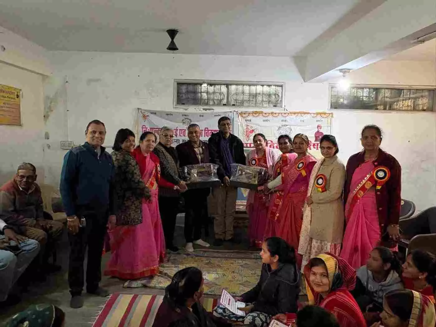 आत्मनिर्भर भारत की ओर बढ़ते कदम: चित्तौड़गढ़ में प्रशिक्षण प्राप्त महिलाओं के हुनर को मिले प्रमाण पत्र