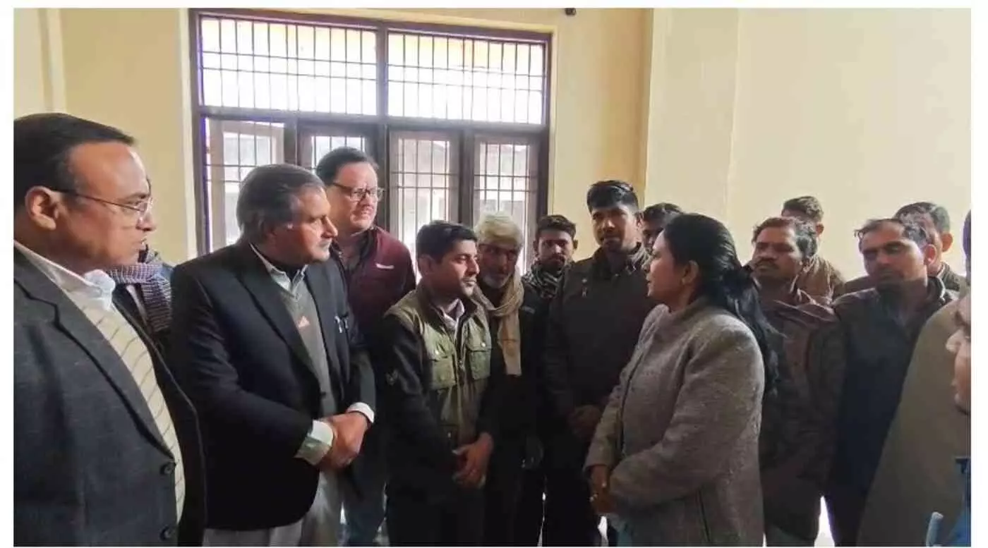 न्याय की चौखट पर सुलझे जन सरोकार: चित्तौड़गढ़ में न्याय आपके द्वार अभियान के जरिए ग्रामीणों को मिली बड़ी राहत