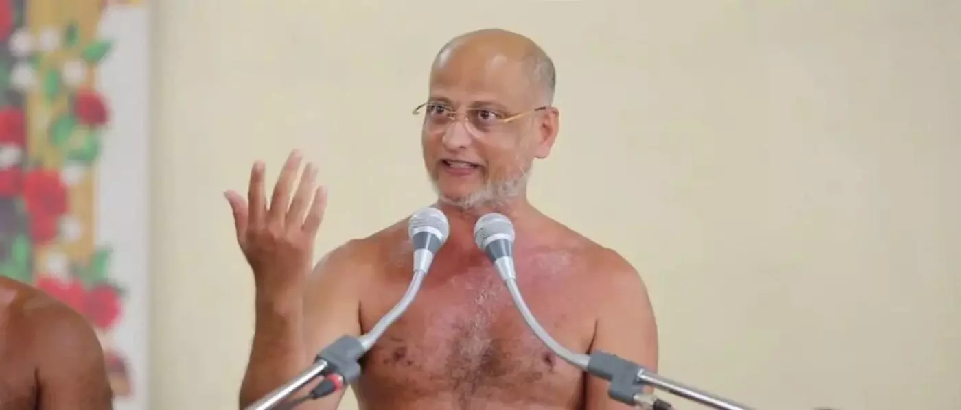 डूंगरपुर की धरा पर राष्ट्र संत पुलक सागर महाराज का मंगल आगमन: भक्ति और श्रद्धा का उमड़ा सैलाब डूंगरपुर की धरा पर राष्ट्र संत पुलक सागर महाराज का मंगल आगमन: भक्ति और श्रद्धा का उमड़ा सैलाब