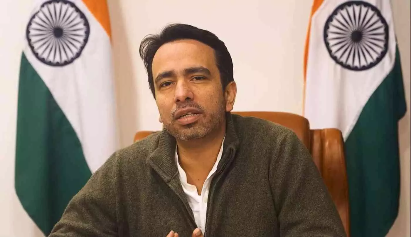 सीकर में कौशल रथ का शंखनाद: जयन्त चौधरी ने ग्रामीण युवाओं के लिए खोले प्रगति के द्वार सीकर में कौशल रथ का शंखनाद: जयन्त चौधरी ने ग्रामीण युवाओं के लिए खोले प्रगति के द्वार