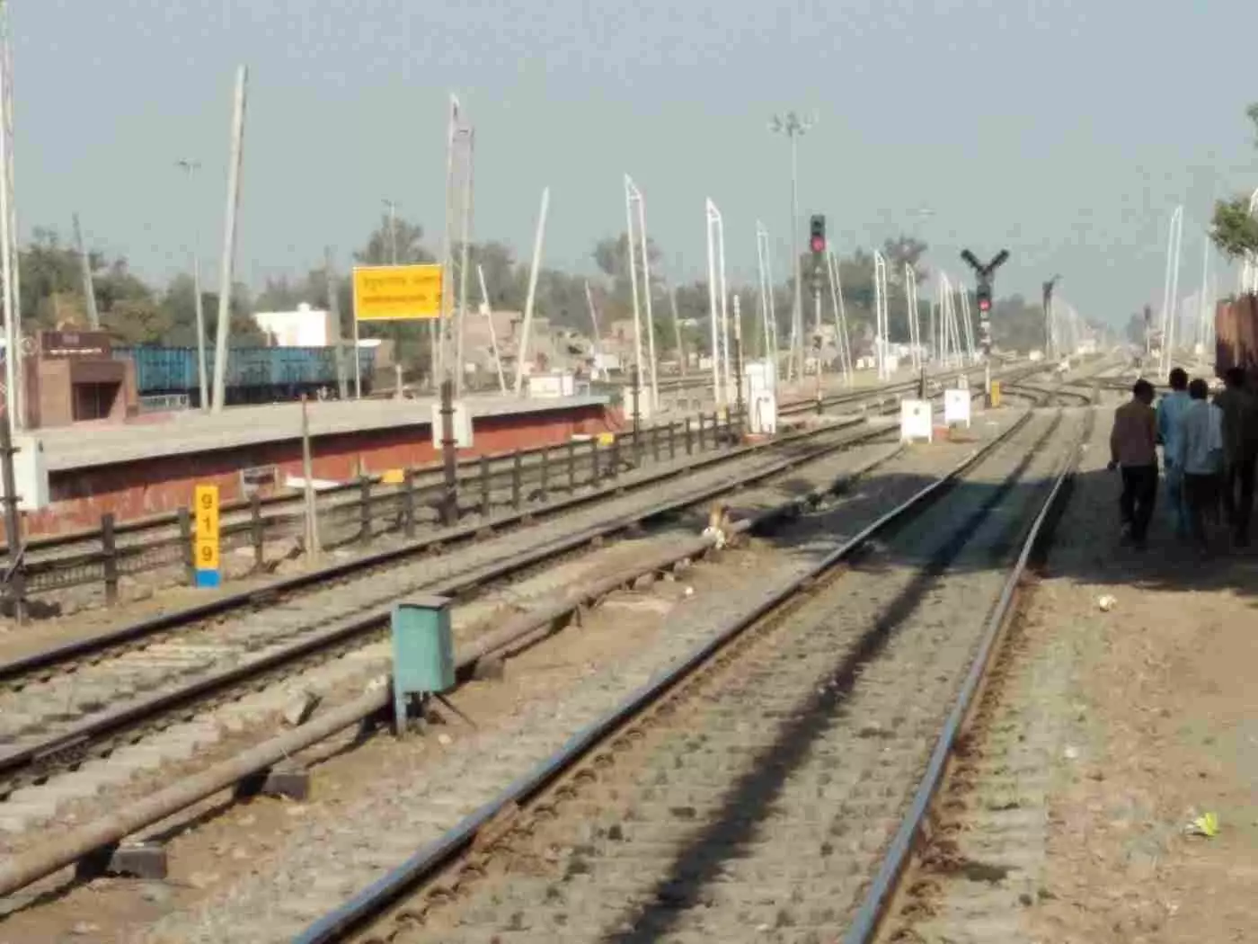 हनुमानगढ़-सूरतगढ़ रेलखंड पर विकास कार्यों हेतु मेगा ब्लॉक: 12 फरवरी को बठिण्डा और अनूपगढ़ मार्ग की कई ट्रेनें रद्द हनुमानगढ़-सूरतगढ़ रेलखंड पर विकास कार्यों हेतु मेगा ब्लॉक: 12 फरवरी को बठिण्डा और अनूपगढ़ मार्ग की कई ट्रेनें रद्द
