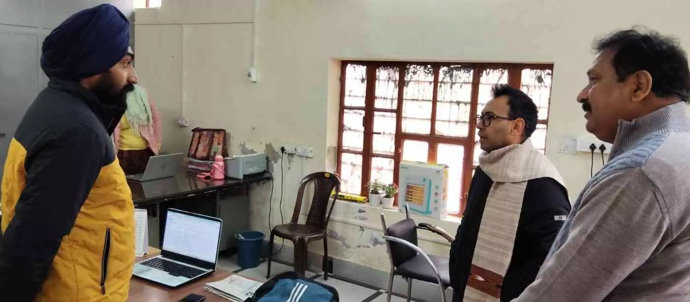हनुमानगढ़: जिला कलेक्टर डॉ. खुशाल यादव का जलदाय विभाग में औचक निरीक्षण, अमृत और जेजेएम परियोजनाओं में गुणवत्ता पर जोर
