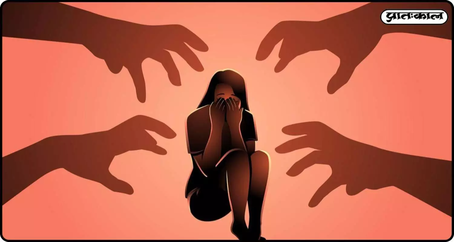 चूरू रेप कांड: पुलिस थाने में पुलिसकर्मियों पर ही दर्ज हुई FIR, महिला कांस्टेबल ने सुनाई 2017 की खौफनाक दास्तान चूरू रेप कांड: पुलिस थाने में पुलिसकर्मियों पर ही दर्ज हुई FIR, महिला कांस्टेबल ने सुनाई 2017 की खौफनाक दास्तान