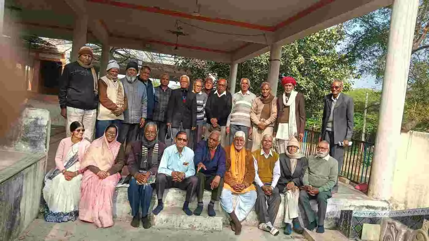 वल्लभनगर (उदयपुर): राजस्थान पेंशनर समाज की बैठक में हुंकार, रूंडेड़ा में सजेगा 15वें वार्षिक अधिवेशन का भव्य मंच वल्लभनगर (उदयपुर): राजस्थान पेंशनर समाज की बैठक में हुंकार, रूंडेड़ा में सजेगा 15वें वार्षिक अधिवेशन का भव्य मंच