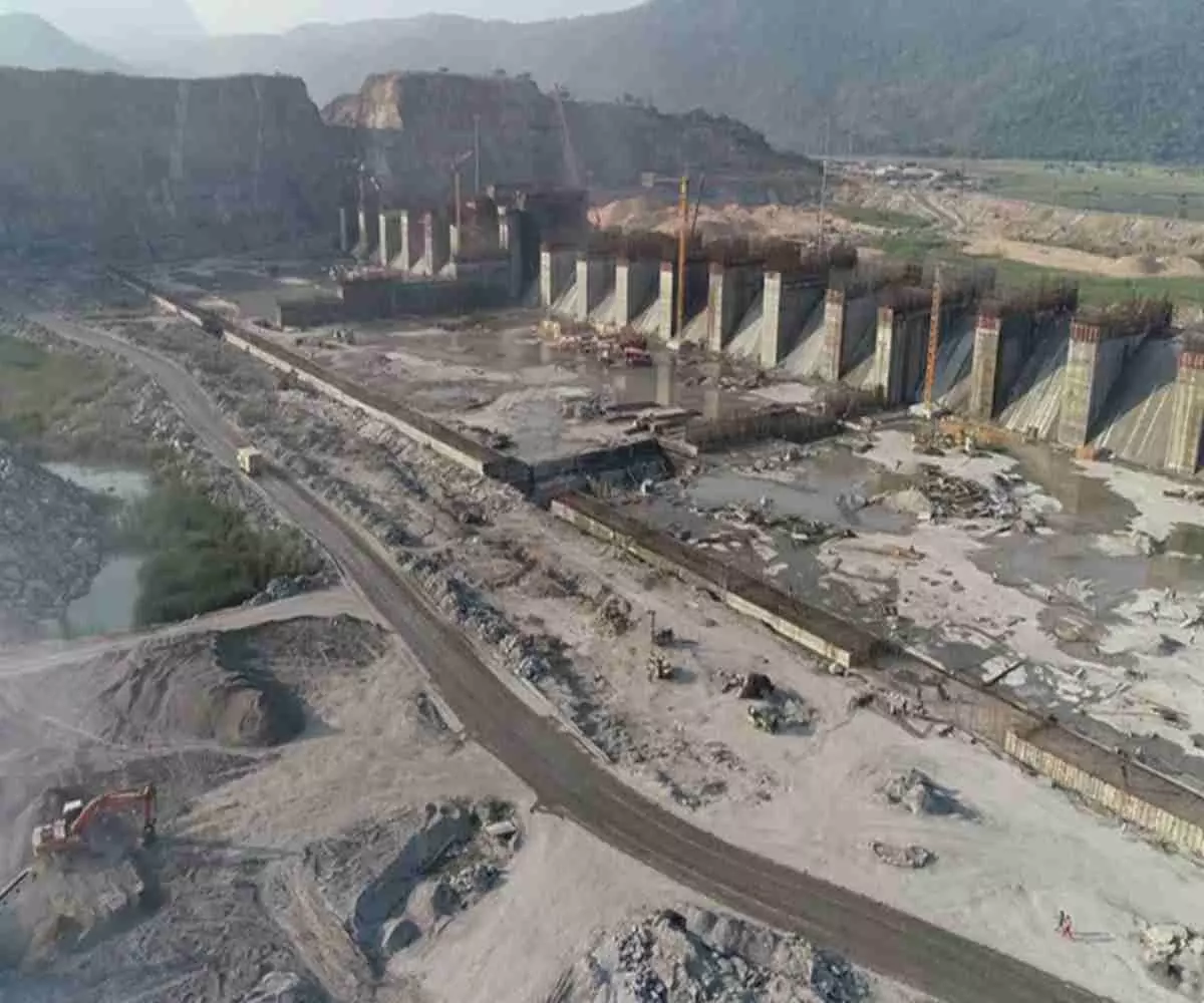 Is the Krishna River water in Ganganouli, Baghpat, West Bengal, turning into poison Is the Krishna River water in Ganganouli, Baghpat, West Bengal, turning into poison