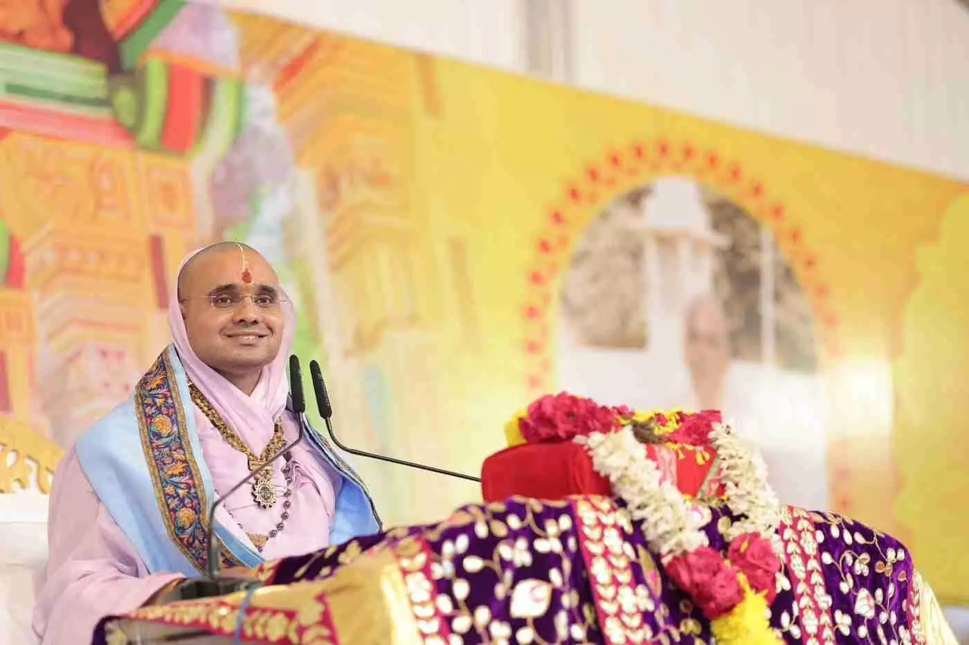 रामेश्वरम: जीवन जीने की कला के साथ माता-पिता एवं गुरुओं का सम्मान सिखाती हैं कथाएँ – संत दिग्विजयराम