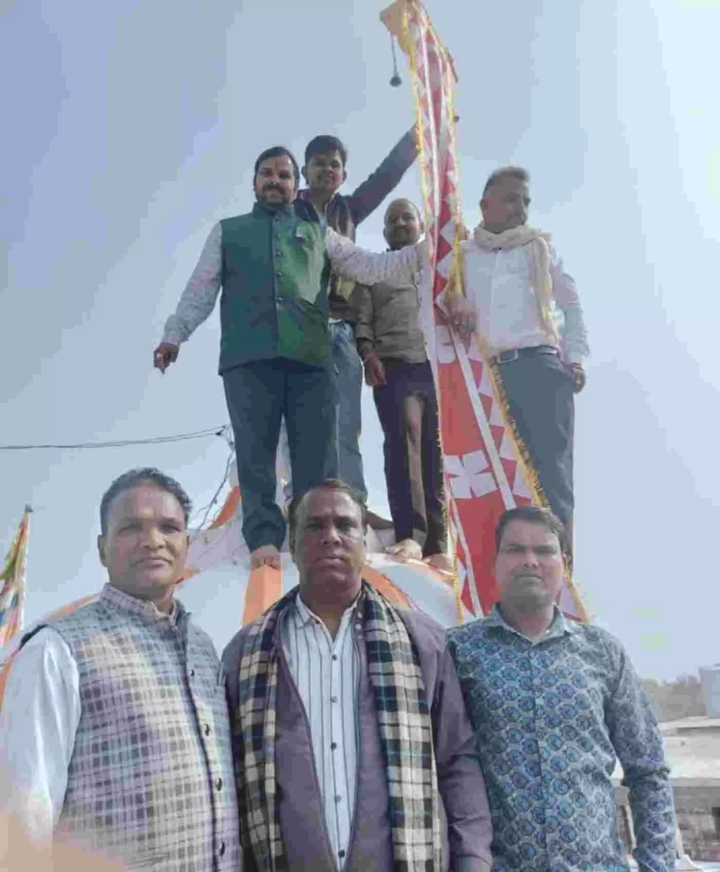 आमेट: दुर्गाकुंड मंदिर में आस्था का सैलाब, हर्षोल्लास के साथ संपन्न हुआ वर्षगांठ एवं भव्य ध्वजारोहण समारोह