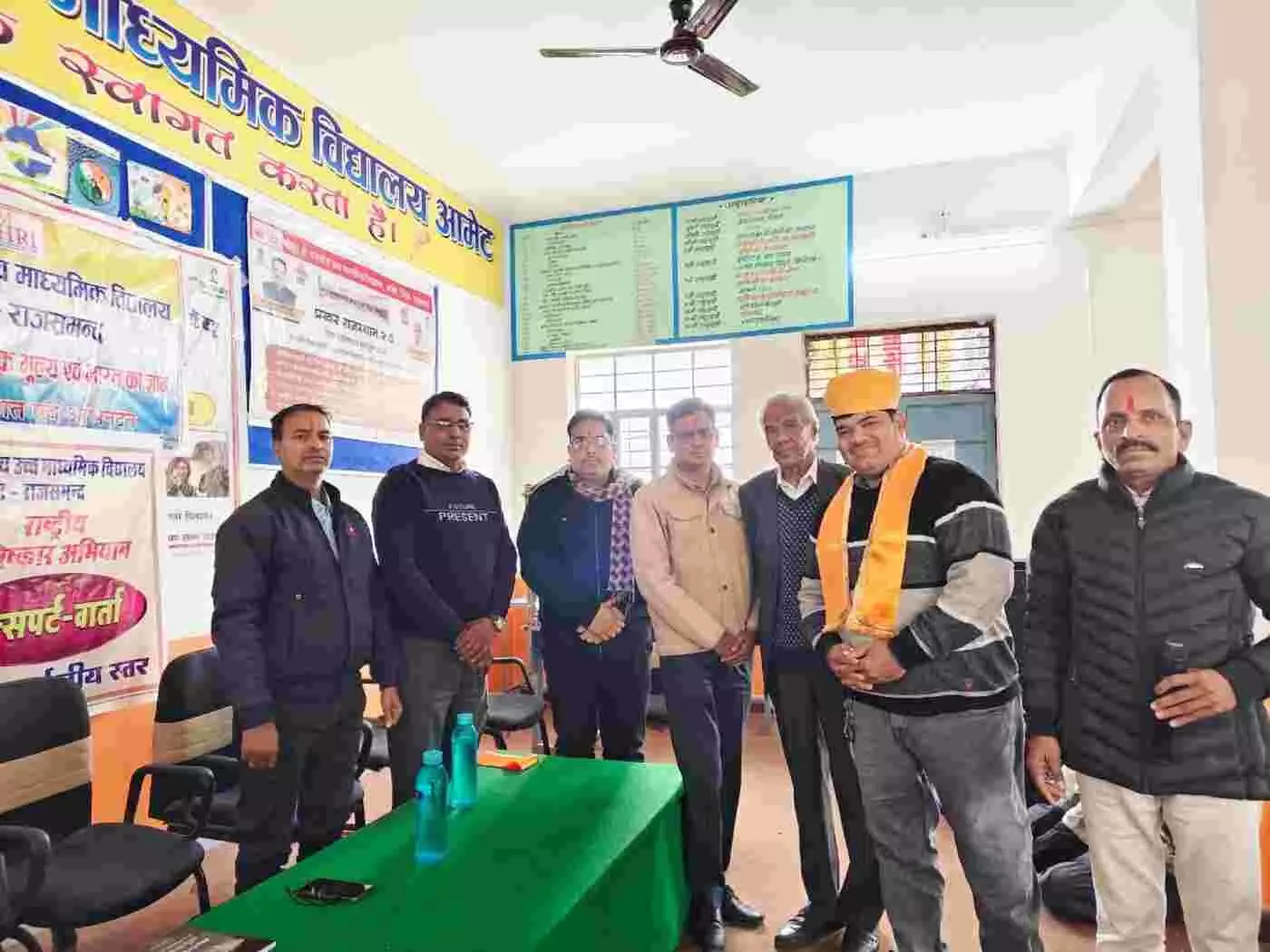 आमेट: साहित्य सेवा और सामाजिक सरोकार के लिए शिक्षक मुकेश वैष्णव का भव्य सम्मान आमेट: साहित्य सेवा और सामाजिक सरोकार के लिए शिक्षक मुकेश वैष्णव का भव्य सम्मान