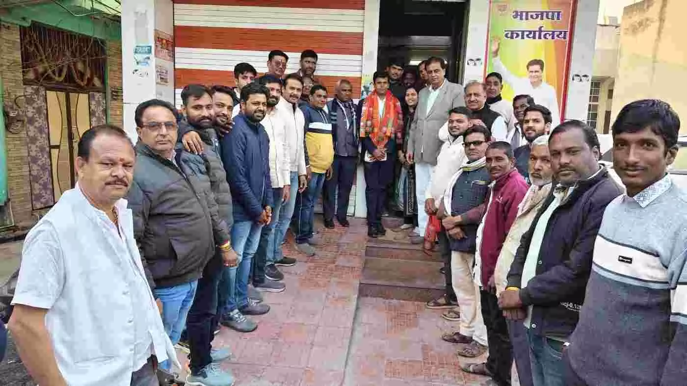 निम्बाहेड़ा: विकास और राष्ट्रवाद की लहर, कांग्रेस छोड़ दीपक सगरावत ने थामा भाजपा का दामन