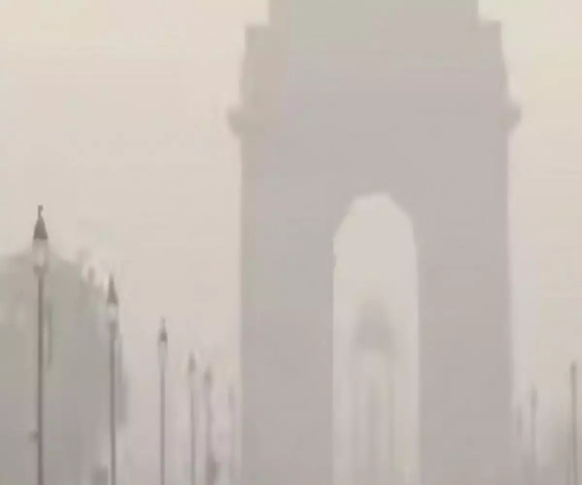 Is Delhis toxic air silently weakening our lungs and hearts Is Delhis toxic air silently weakening our lungs and hearts