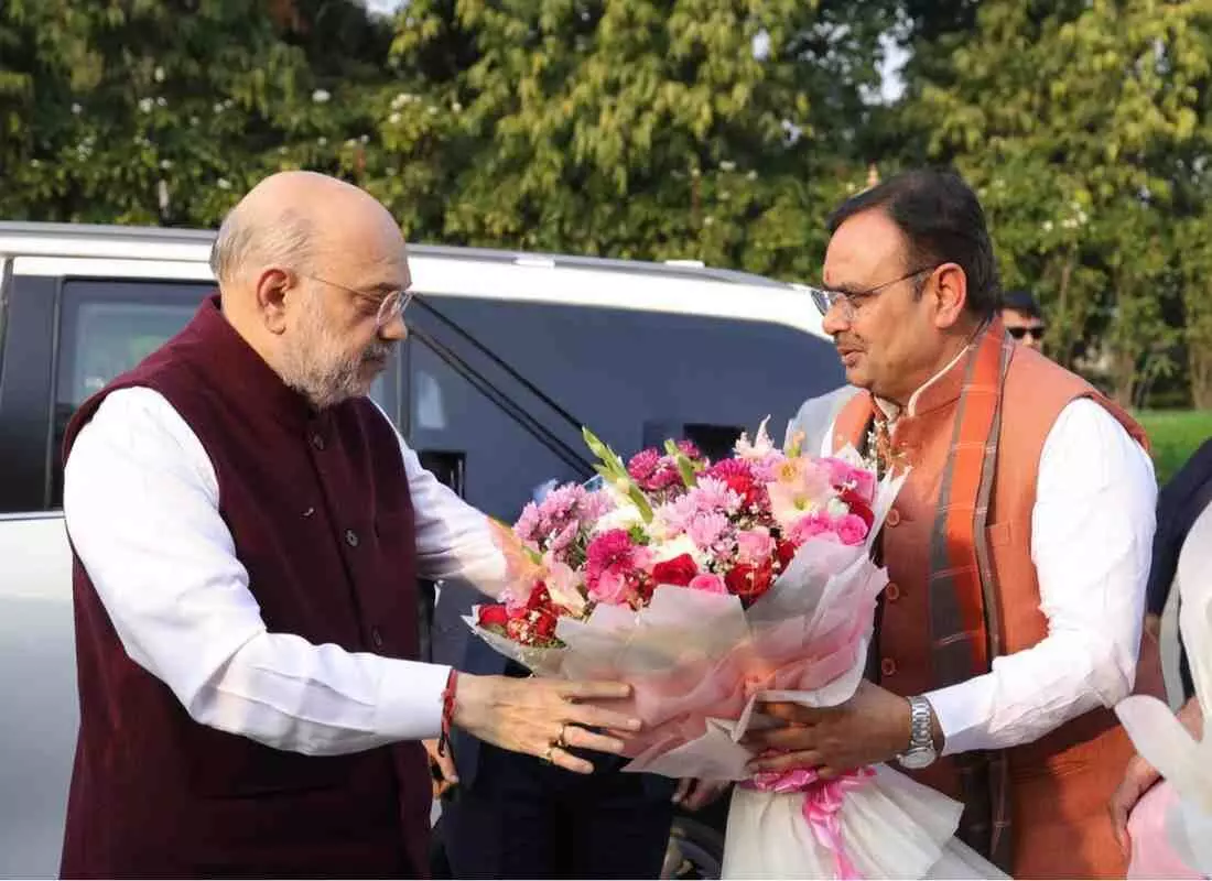 जयपुर: खाकी को मिला पारदर्शिता का मान, शाह और शर्मा ने फूंका सुशासन का शंखनाद जयपुर: खाकी को मिला पारदर्शिता का मान, शाह और शर्मा ने फूंका सुशासन का शंखनाद