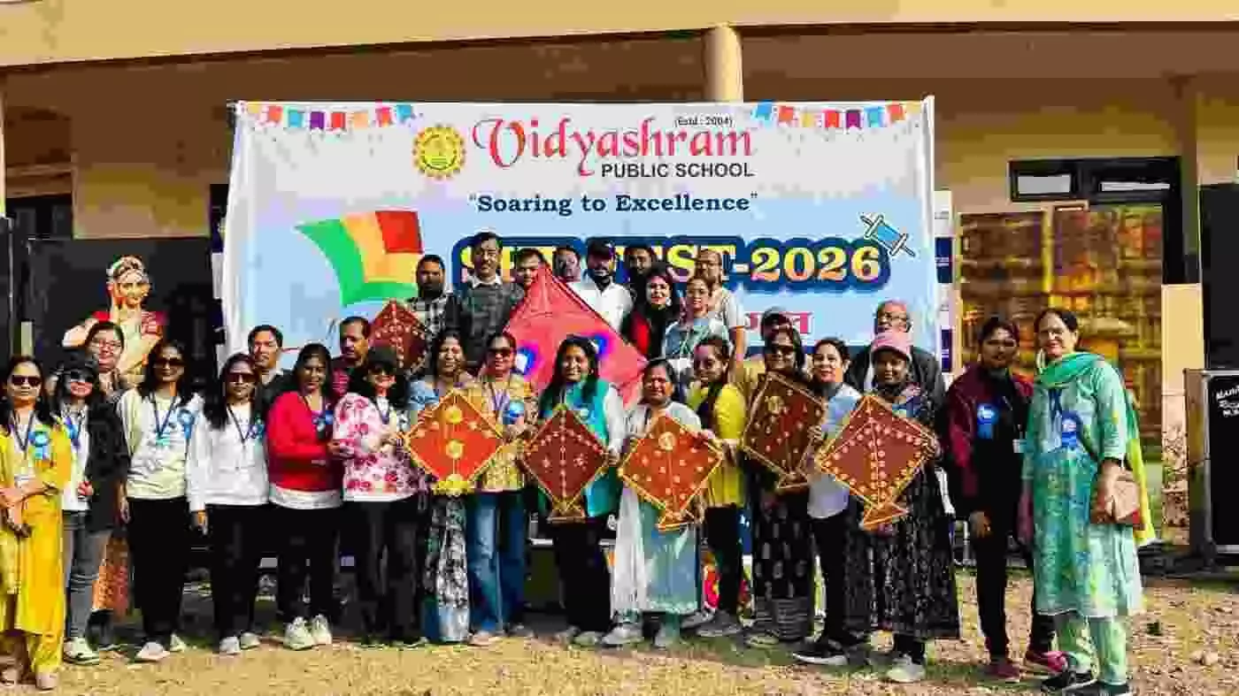 कोटा: विद्याश्रम के स्काई फेस्ट 2026 में पतंगों का महादंगल, सतरंगी आसमान के बीच पर्व साहनी बने पतंग बाज कोटा: विद्याश्रम के स्काई फेस्ट 2026 में पतंगों का महादंगल, सतरंगी आसमान के बीच पर्व साहनी बने पतंग बाज