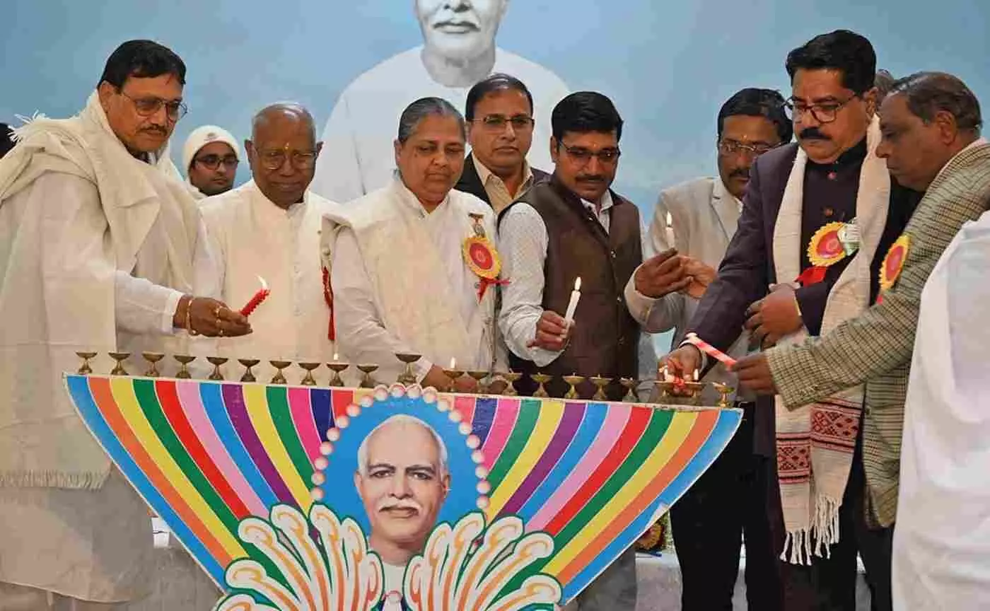 आबू रोड: न्याय की शुचिता के लिए शांति और सत्य को आत्मसात करना अनिवार्य - जस्टिस राठी आबू रोड: न्याय की शुचिता के लिए शांति और सत्य को आत्मसात करना अनिवार्य - जस्टिस राठी