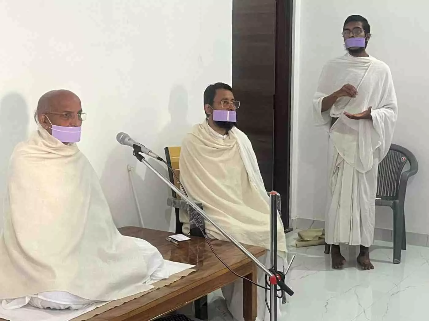 सवाई माधोपुर: भावनात्मक बुद्धिमत्ता और सकारात्मकता से ही थमेगा परिवारों का बिखराव — मुनि अर्हत कुमार