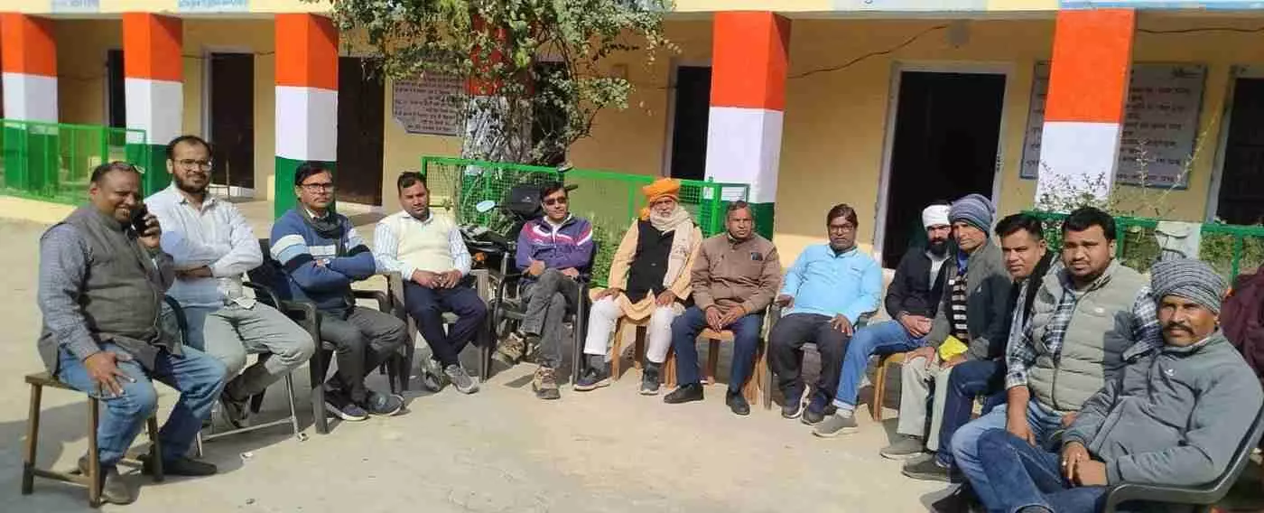 गंगापुर सिटी: राजस्थान शिक्षक संघ सियाराम की बैठक में गूंजी शिक्षकों की समस्याएं, दमनकारी नीतियों के खिलाफ निंदा प्रस्ताव पारित गंगापुर सिटी: राजस्थान शिक्षक संघ सियाराम की बैठक में गूंजी शिक्षकों की समस्याएं, दमनकारी नीतियों के खिलाफ निंदा प्रस्ताव पारित