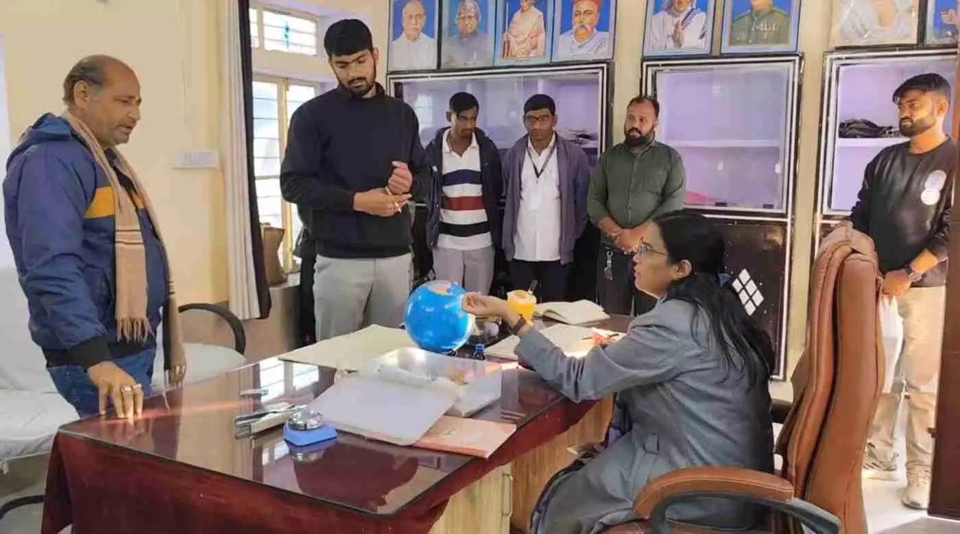 सवाई माधोपुर: संकल्प विशेष विद्यालय में अव्यवस्थाओं का अंबार, निरीक्षण में सचिव ने लगाई फटकार सवाई माधोपुर: संकल्प विशेष विद्यालय में अव्यवस्थाओं का अंबार, निरीक्षण में सचिव ने लगाई फटकार