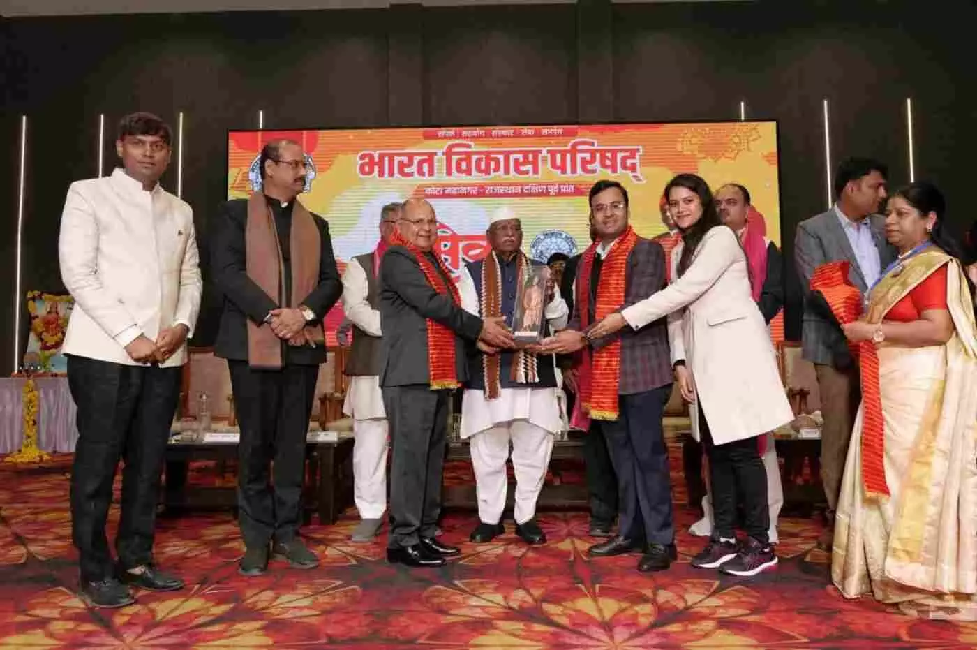 कोटा में राज्यपाल हरीभाऊ बागड़े का शंखनाद: बौद्धिक और मानसिक क्षमता के बल पर विश्व का नेतृत्व करेगा भारत कोटा में राज्यपाल हरीभाऊ बागड़े का शंखनाद: बौद्धिक और मानसिक क्षमता के बल पर विश्व का नेतृत्व करेगा भारत