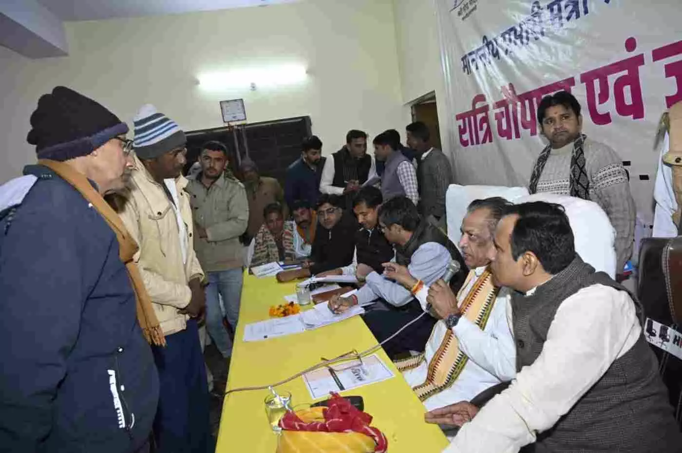 बालोतरा: प्रभारी मंत्री जोराराम कुमावत ने रात्रि चौपाल में टटोली जनता की नब्ज, बजट पूर्व संवाद से सजाया भविष्य का खाका