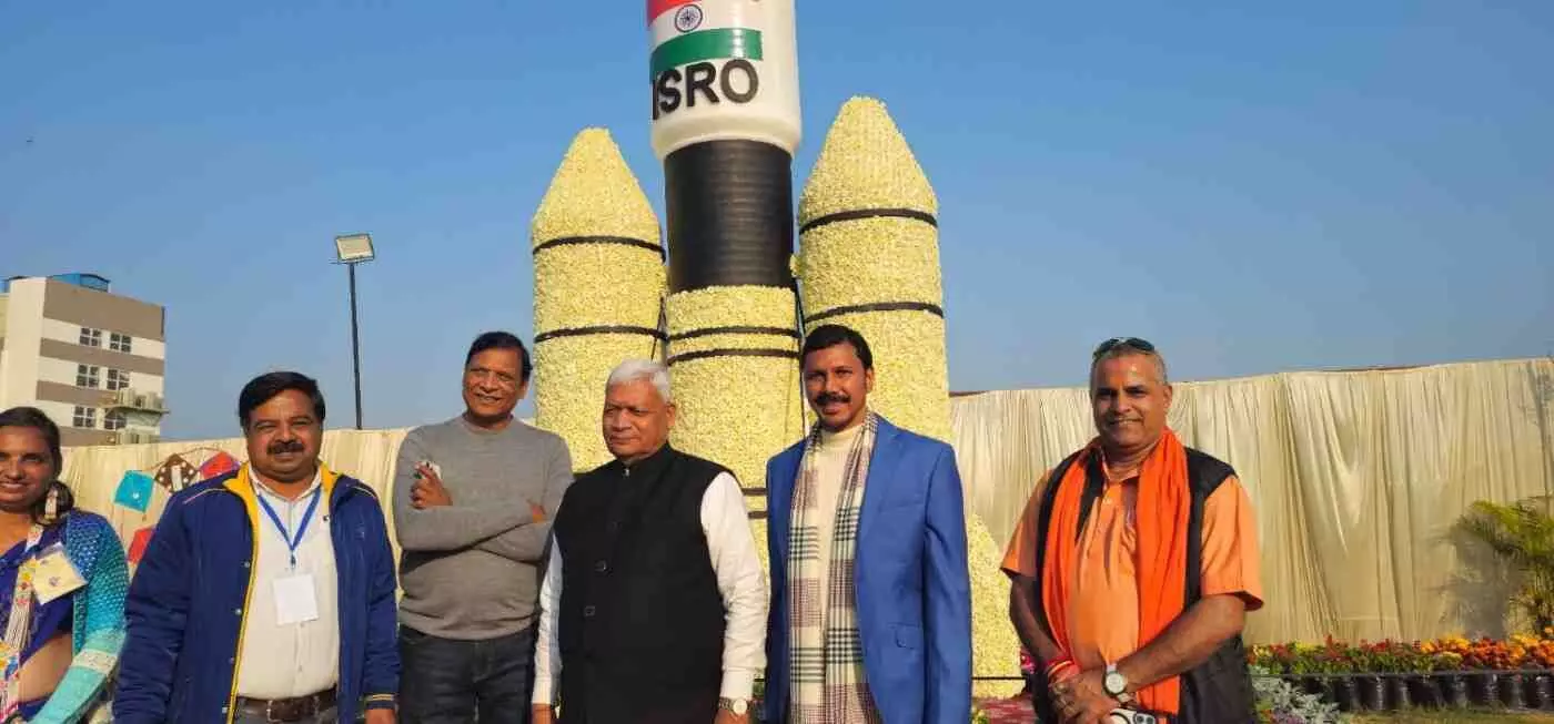भीलवाड़ा में फूलों की महक के बीच बच्चों ने सीखा प्रकृति का पाठ, जनप्रतिधियों ने सराहा पर्यावरण संरक्षण का अनूठा प्रयास भीलवाड़ा में फूलों की महक के बीच बच्चों ने सीखा प्रकृति का पाठ, जनप्रतिधियों ने सराहा पर्यावरण संरक्षण का अनूठा प्रयास