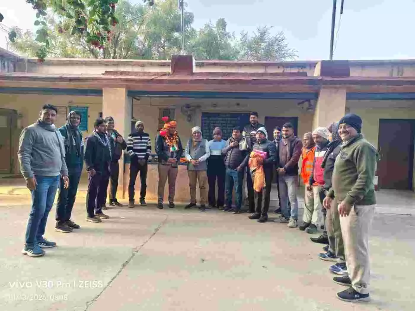 गंगापुर सिटी: जेसी बैंक चुनाव में जीत के बाद नवनिर्वाचित डायरेक्टर चेतराम मीणा ने जताया आभार, रेल कर्मचारियों ने किया भव्य स्वागत
