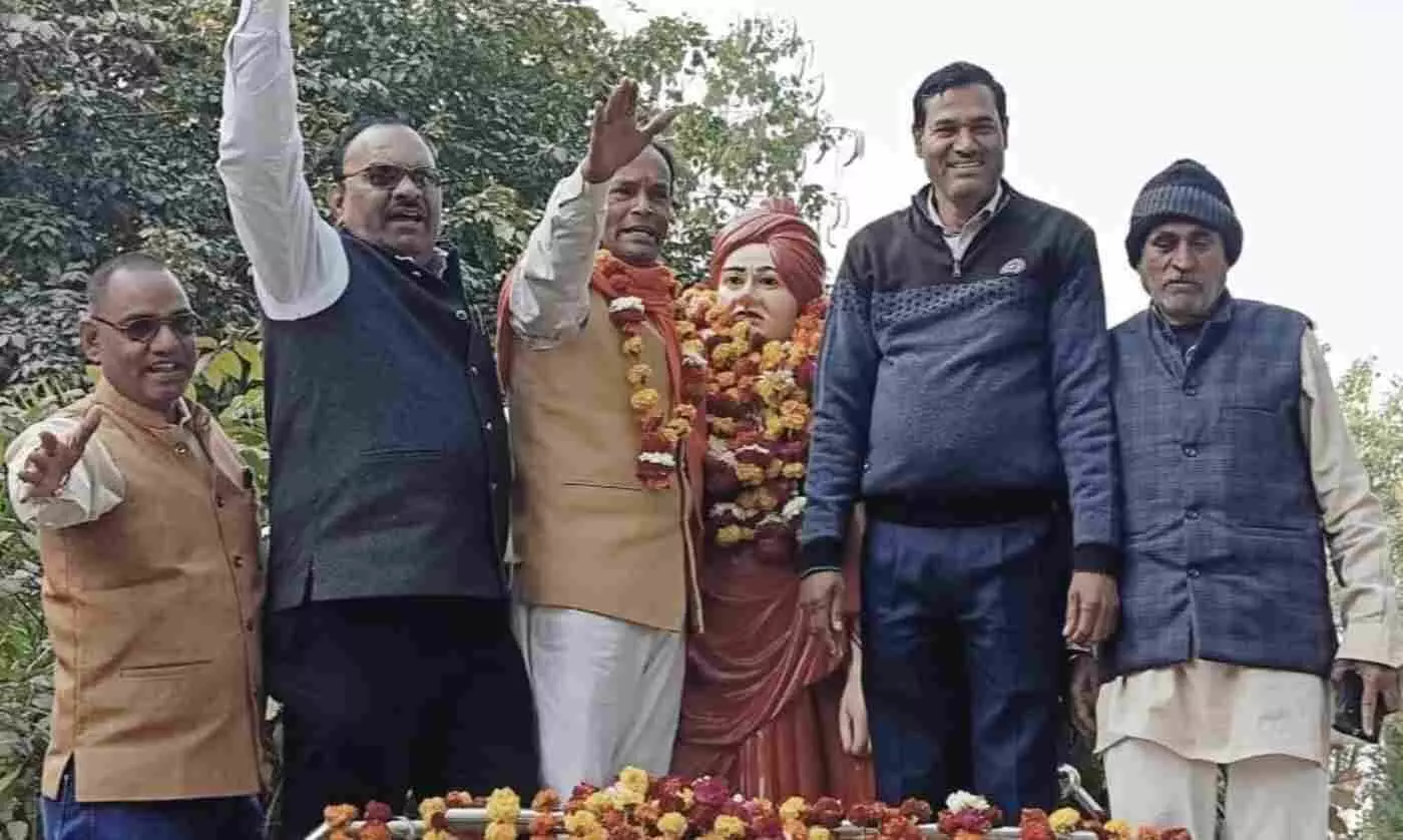 बारां: योग क्लब ने भव्यता के साथ मनाई स्वामी विवेकानंद की 163वीं जयंती, गूँजे राष्ट्रभक्ति के स्वर बारां: योग क्लब ने भव्यता के साथ मनाई स्वामी विवेकानंद की 163वीं जयंती, गूँजे राष्ट्रभक्ति के स्वर