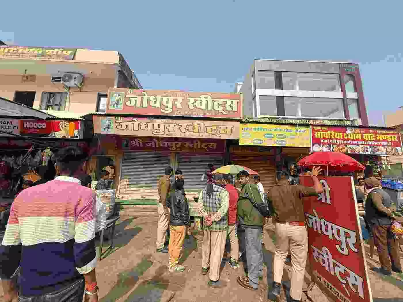 जयपुर नगर निगम की बड़ी स्ट्राइक: विद्याधर नगर में संपत्तियों की कुर्की, बकाया टैक्स वसूली के लिए एक्शन मोड में प्रशासन