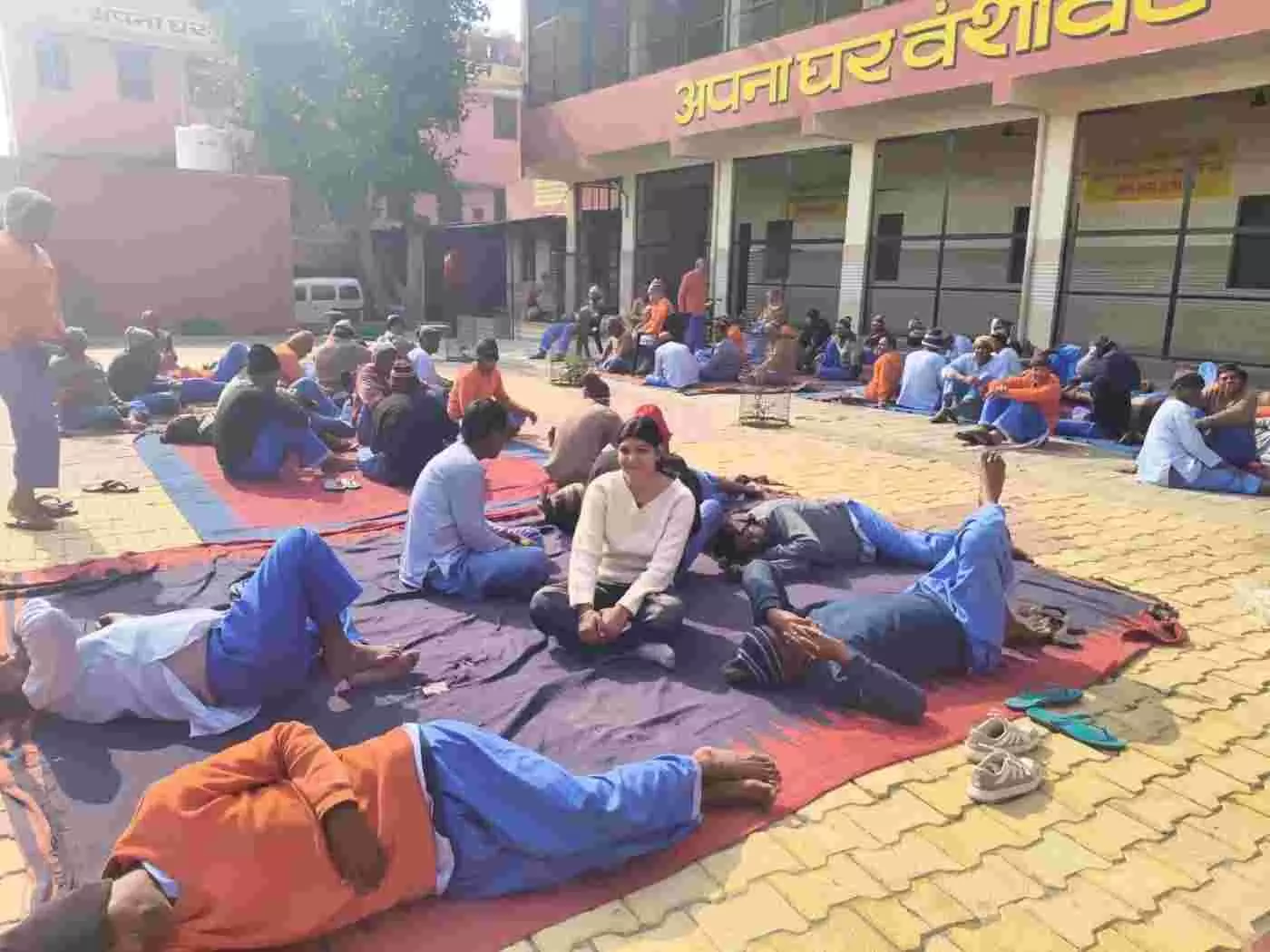 डीग: जन्मदिन की खुशियों में घोली परोपकार की मिठास, अपना घर के बेसहारा अपनों के बीच मनाई बिटिया की सालगिरह डीग: जन्मदिन की खुशियों में घोली परोपकार की मिठास, अपना घर के बेसहारा अपनों के बीच मनाई बिटिया की सालगिरह