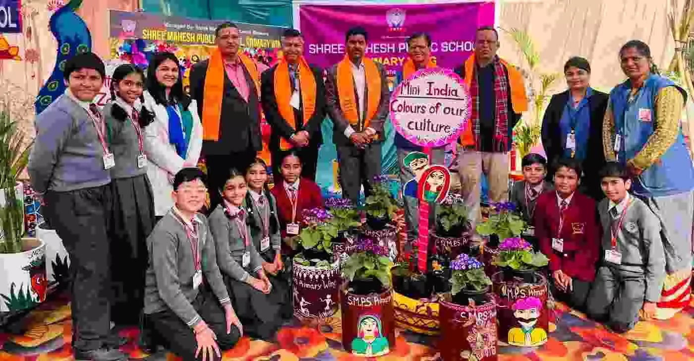 भीलवाड़ा के फ्लावर शो में श्री महेश पब्लिक स्कूल के नन्हे बागबानों का जलवा, द्वितीय स्थान जीतकर रचा इतिहास