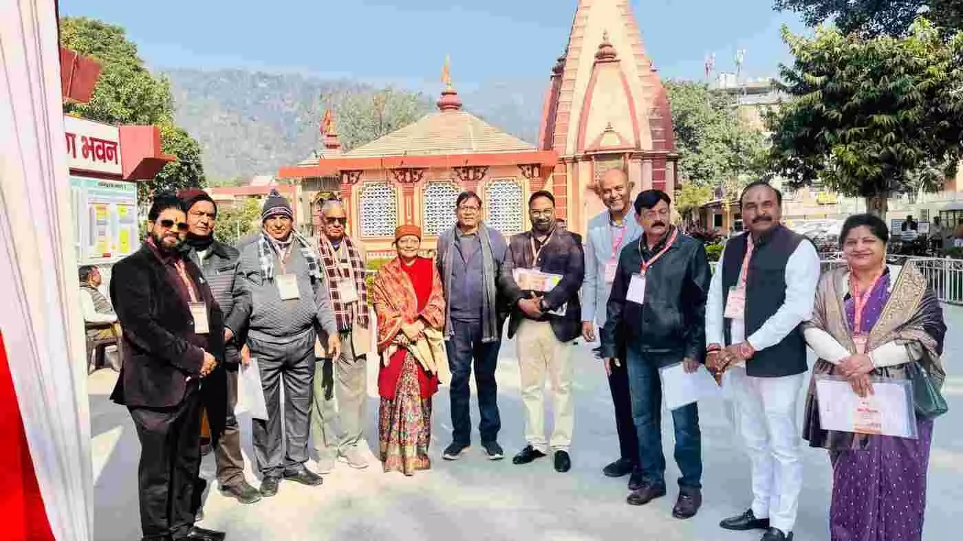 ऋषिकेश की पावन धरा से गूंजा विप्र शक्ति का शंखनाद: स्वामी अवधेशानंद गिरि ने दिया ब्राह्मणत्व के उत्थान का आरोहण मंत्र