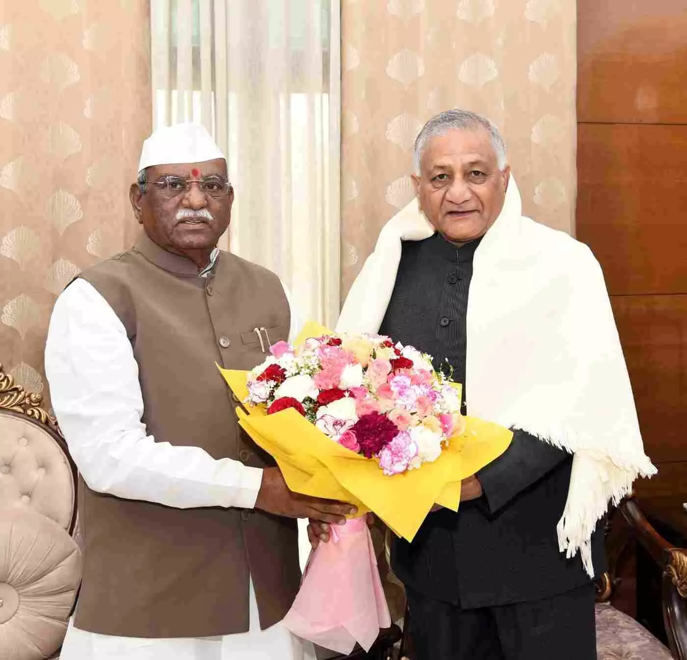 जयपुर: राजभवन में जुटा दो राज्यों के संवैधानिक प्रमुखों का संगम, राज्यपाल बागडे और विजय कुमार सिंह के बीच गहन विमर्श