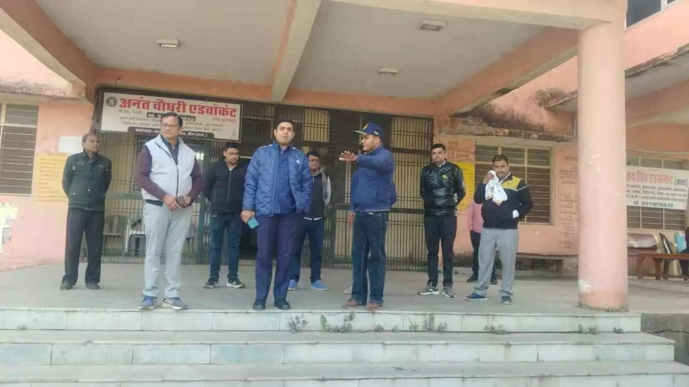 डीग: जिला कलेक्टर उत्सव कौशल का कड़ा रुख, चारागाह भूमि पर अतिक्रमण करने वालों की अब खैर नहीं डीग: जिला कलेक्टर उत्सव कौशल का कड़ा रुख, चारागाह भूमि पर अतिक्रमण करने वालों की अब खैर नहीं