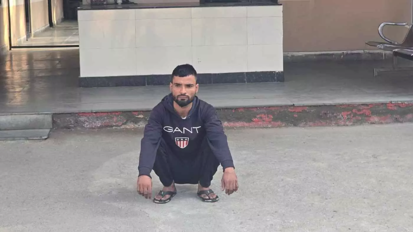 भीलवाड़ा में खूनी खेल: मोबाइल छीनने के विवाद में सरेराह चाकूबाजी, आजाद नगर लहूलुहान, मुख्य आरोपी सुनील सिंह पुलिस की गिरफ्त में